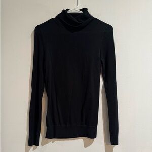Gap Black Turtleneck Sweater | Women’s Small | Classic Essential